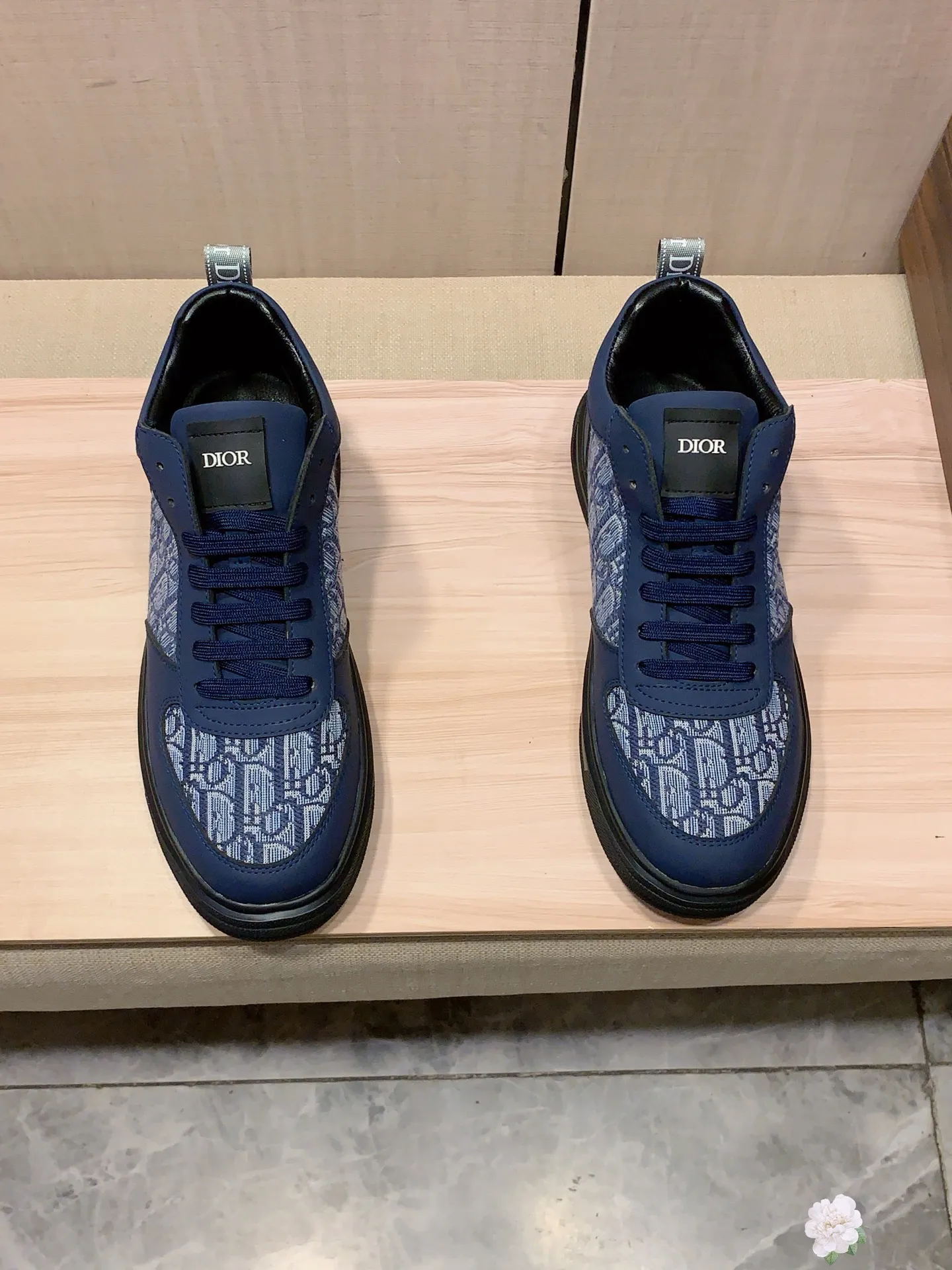 Men's Men's Shoes💰442💰💰🎩🎩[Lightning][Lightning] "Dior DIOR*" The latest and most popular casual shoes, top brand [seduce] luxury ~ purchasing agency, top ~ quality. [Strong] The upper is made of imported breathable cowhide with material ➕ breathable sheepskin feet (•) and fine workmanship. The original stylish and stylish soft rubber wear-resistant and non-slip outsole is light and comfortable on the feet. The real thing looks better when photographed in person. 111: code: 38-44, 3️⃣ colors selected
